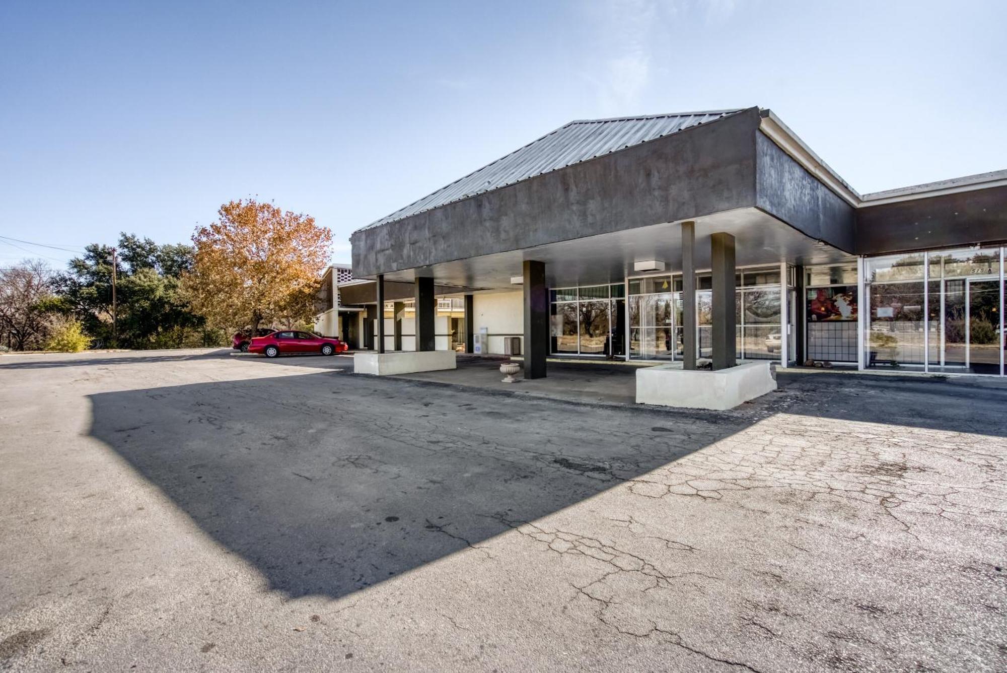 Oyo Hwy 67 Hotel