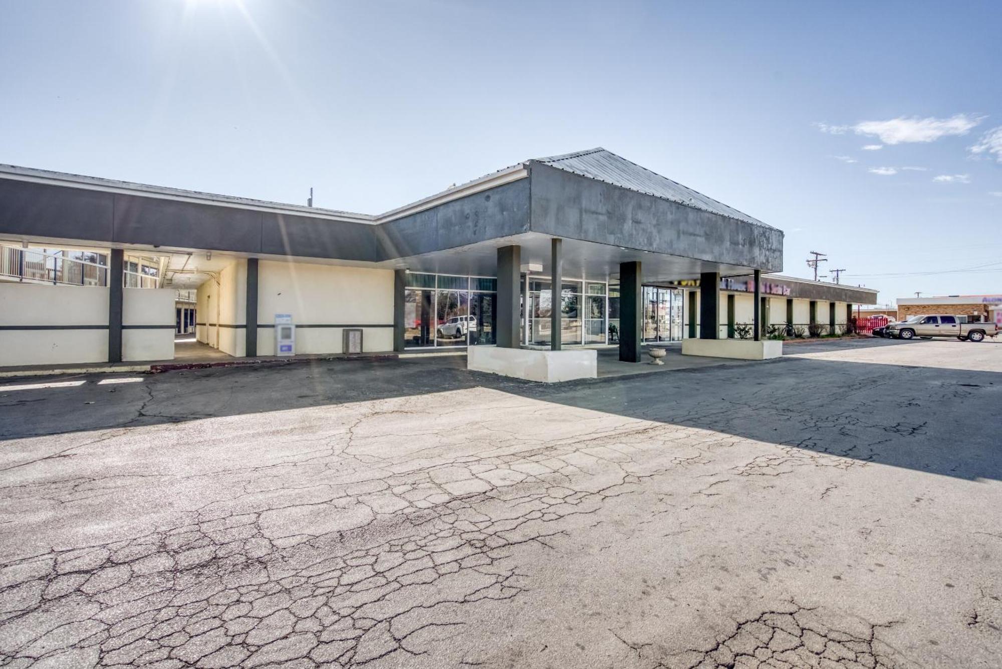 Oyo Hwy 67 Hotel